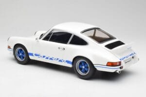 Porsche 911 2.7 RS Grand Prix Branco GT Spirit 1:12 GT921 Resina - imagem 5 de 6