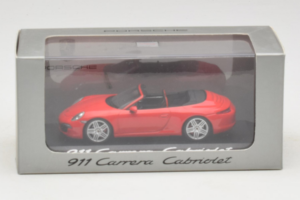 Porsche 911 991 Carrera Cabriolet Vermelho Minichamps 1:43 WAP0200120C Metal - imagem 4 de 4