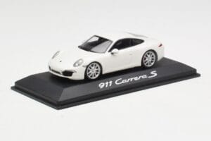 Porsche 911 991 Carrera S Branco IAA Frankfurt 2011 Minichamps 1:43 WAX20100090 Metal - imagem 2 de 5