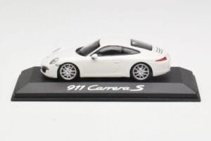 Porsche 911 991 Carrera S Branco IAA Frankfurt 2011 Minichamps 1:43 WAX20100090 Metal