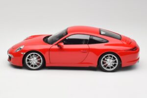 Porsche 911 991 Carrera S Guards Vermelho Minichamps 1:18 100061020 Metal - imagem 4 de 8