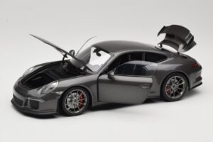 Porsche 911 991 GT3 Grey Metallic Minichamps 1:18 110062720 Metal - imagem 2 de 8