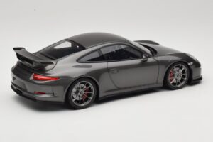 Porsche 911 991 GT3 Grey Metallic Minichamps 1:18 110062720 Metal - imagem 3 de 8