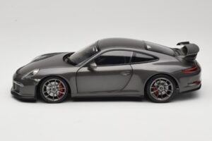 Porsche 911 991 GT3 Grey Metallic Minichamps 1:18 110062720 Metal - imagem 4 de 8