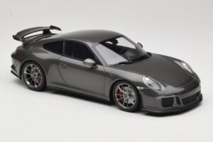 Porsche 911 991 GT3 Grey Metallic Minichamps 1:18 110062720 Metal - imagem 6 de 8