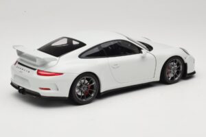 Porsche 911 991 GT3 Branco Com Jantes Prateadas Minichamps 1:18 113062721 Metal - imagem 3 de 8