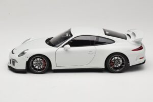 Porsche 911 991 GT3 Branco Com Jantes Prateadas Minichamps 1:18 113062721 Metal - imagem 4 de 8