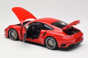 Porsche 911 991 Turbo S Guards Red Minichamps 1:18 110067122 Metal - imagem 5 de 8