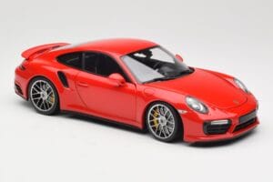 Porsche 911 991 Turbo S Guards Red Minichamps 1:18 110067122 Metal - imagem 6 de 8