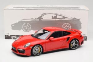 Porsche 911 991 Turbo S Guards Red Minichamps 1:18 110067122 Metal - imagem 8 de 8