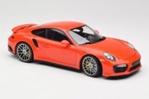 Porsche 911 991 Turbo S Lava Orange Minichamps 1:18 110067120 Metal - imagem 6 de 8