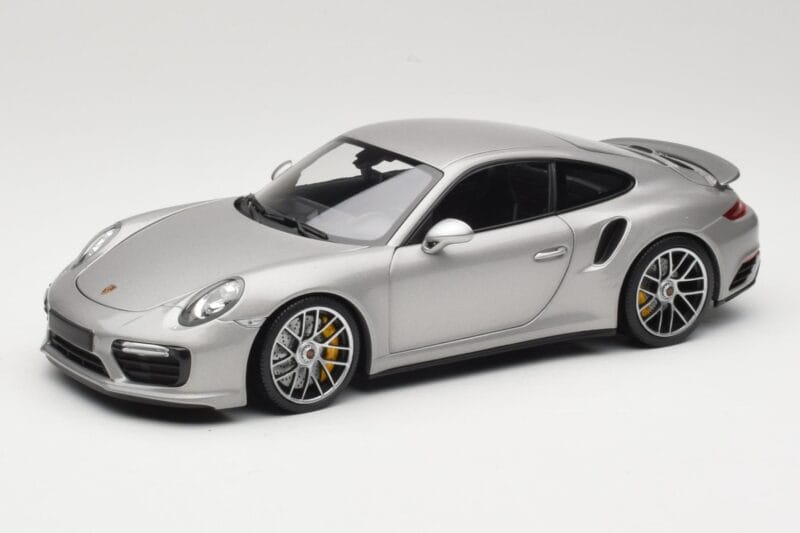 Porsche 911 991 Turbo S Prata Minichamps 1:18 113067126 Metal