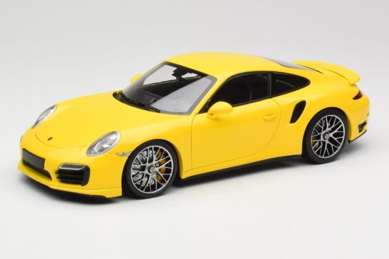 Porsche 911 991 Turbo S Amarelo Com Jantes Prateadas Minichamps 1:18 110062322 Metal