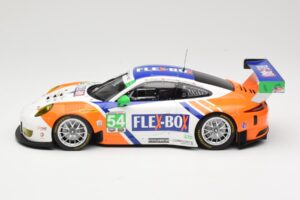 Porsche 911 991.1 GT3 R Core Autosport #54 J. Bennett / C. Braun / P. Long / N. Jonsson 24 Hours of Daytona 2017 Minichamps 1 - imagem 3 de 6
