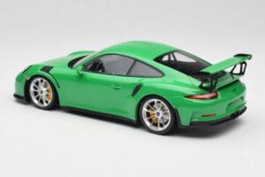 Porsche 911 991.1 GT3 RS Lizard Verde & Rodas Prata Minichamps 1:18 153066229 Metal - imagem 5 de 6