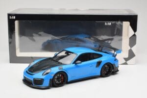 Porsche 911 991.2 GT2 RS Azul com Jantes Pretas Minichamps 1:18 155068308 Metal - imagem 6 de 6