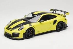 Porsche 911 GT2 RS 991.2 Weissach Package Verde Jantes Pretas Minichamps 1:18 155068300-1 Metal