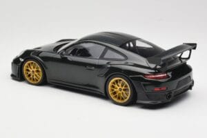 Porsche 911 991.2 GT2 RS Verde Weissach Package Jantes Douradas Minichamps 1:18 155068306 Metal - imagem 5 de 6