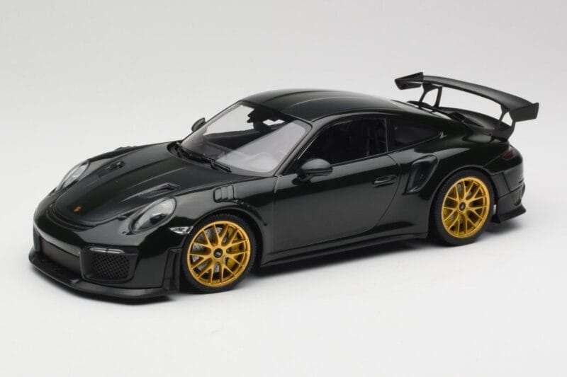 Porsche 911 991.2 GT2 RS Verde Weissach Package Jantes Douradas Minichamps 1:18 155068306 Metal