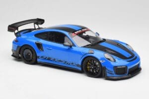 Porsche 911 991.2 GT2 RS MR Racing Azul Minichamps 1:18 MR-911-GT2RS-1806 Metal - imagem 4 de 6