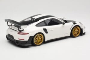 Porsche 911 991.2 GT2 RS Weissach Package Branco Com Jantes Douradas Minichamps 1:18 153068308 Metal - imagem 2 de 6