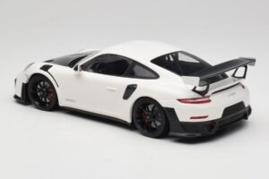Porsche 911 991.2 GT2 RS Branco Minichamps 1:18 155068301 Metal - imagem 5 de 6