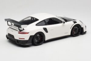 Porsche 911 991.2 GT2 RS Branco Minichamps 1:18 155068301 Metal - imagem 2 de 6