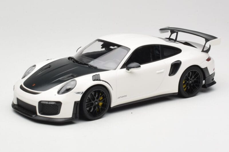 Porsche 911 991.2 GT2 RS Branco com Jantes Pretas Minichamps 1:18 155068310 Metal