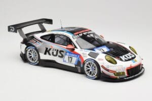 Porsche 911 991.2 GT3 R #17 Kues Team 75 Bernhard M. Christensen / K. Cairoli 24 Hours of Nurburgring 2018 Minichamps 1:18 15 - imagem 4 de 6