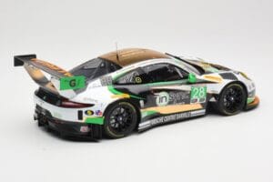 Porsche 911 991.2 GT3 R #28 Alegra Motorsports D. de Quesada / M. Morad Class Winners 24 Hours of Daytona 2017 Minichamps 1:1 - imagem 2 de 6