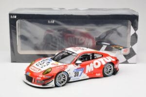 Porsche 911 991.2 GT3 R #31 Frikadelli Racing K. Bachler / M. Christensen 24 Hours of Nurburgring 2017 Minichamps 1:18 155176 - imagem 6 de 6