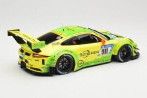 Porsche 911 991.2 GT3 R #911 Manthey Racing R. Dumas / F. Makowiecki 24 Hours of Nurburgring 2017 Minichamps 1:18 155176911 M - imagem 2 de 6