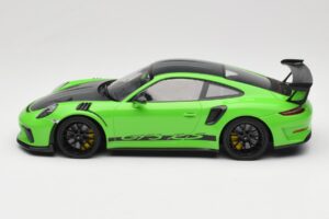 Porsche 911 991.2 GT3 RS Weissach Package Verde Minichamps 1:18 153068233 Metal - imagem 3 de 6