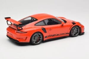 Porsche 911 991.2 GT3 RS Lava Orange & Jantes Prateadas Minichamps 1:18 155068225 Metal - imagem 2 de 6