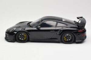 Porsche 911 991.2 GT3 RS Weissach Package Preto Com Jantes Pretas Minichamps 1:18 153068321 Metal - imagem 3 de 6