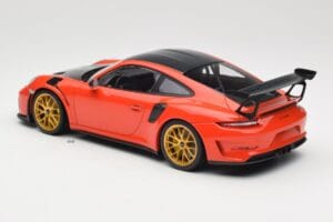Porsche 911 991.2 GT3 RS Weissach Package Lava Orange Jantes Magnesio Douradas Minichamps 1:18 153068227 Metal - imagem 5 de 6