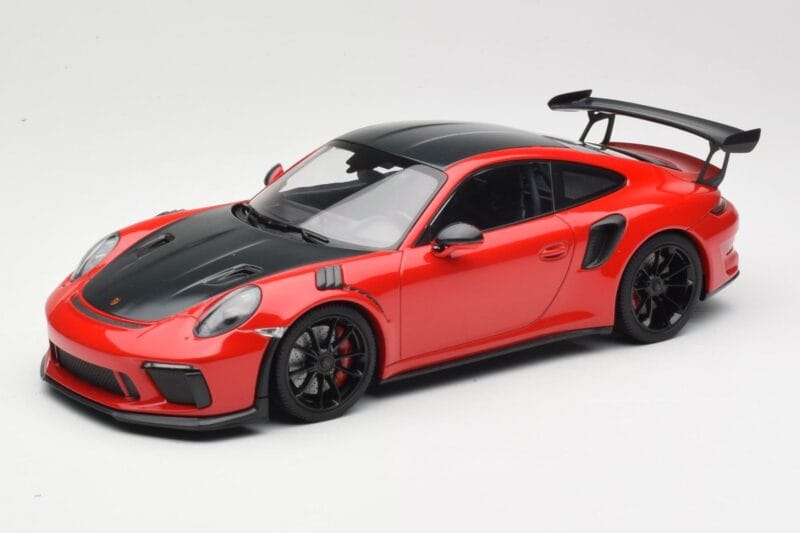 Porsche 911 991.2 GT3 RS Weissach Package Vermelho com Jantes Pretas Minichamps 1:18 155068230 Metal