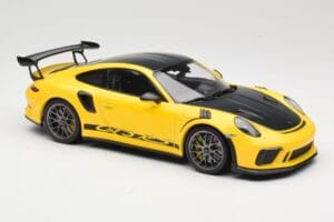 Porsche 911 991.2 GT3 RS Amarelo Weissach Package Platinum Wheels Minichamps 1:18 155068221 Metal - imagem 4 de 6