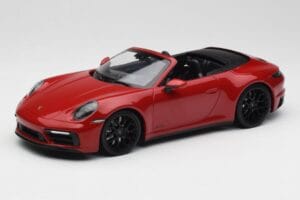 Porsche 911 992 Carrera 4 GTS Cabriolet Vermelho Minichamps 1:18 155063032 Metal