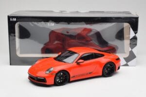 Porsche 911 992 Carrera 4S Lava Laranja Minichamps 1:18 155067327 Metal - imagem 6 de 6