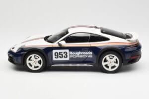 Porsche 911 992 Dakar Rough Roads Norev 1:18 187240 Metal - imagem 4 de 9