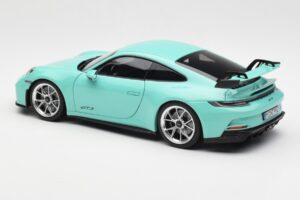 Porsche 911 992 GT3 Mint Verde Norev 1:18 187316 Metal - imagem 7 de 8