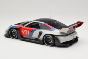 Porsche 911 992 GT3 R Rennsport GT Spirit 1:18 GT495 Resina - imagem 5 de 6