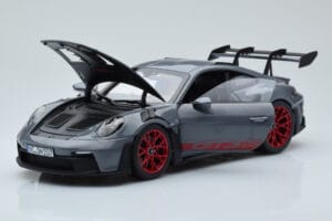 Porsche 911 992 GT3 RS Arctic Cinzento Pyro Vermelho Norev 1:18 187350 Metal - imagem 2 de 8