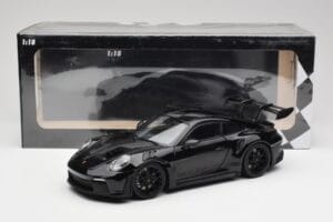 Porsche 911 992 GT3 RS Preto & Jantes Pretas Concept Minichamps 1:18 911992003 Metal - imagem 8 de 8