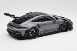 Porsche 911 992 GT3 RS Crayon Weissach Package & Black Wheels Minichamps 1:18 110062024 Metal - imagem 3 de 8