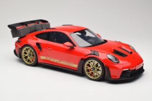 Porsche 911 992 GT3 RS Guards Red GT Spirit 1:12 GT939 Resina - imagem 4 de 6