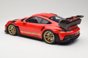 Porsche 911 992 GT3 RS Guards Red GT Spirit 1:12 GT939 Resina - imagem 5 de 6