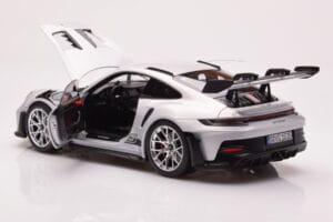 Porsche 911 992 GT3 RS Ice Cinzento Norev 1:18 187359 Metal - imagem 5 de 8