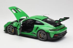 Porsche 911 992 GT3 RS Python Verde Norev 1:18 WAP0212820RGT3 Metal - imagem 5 de 8
